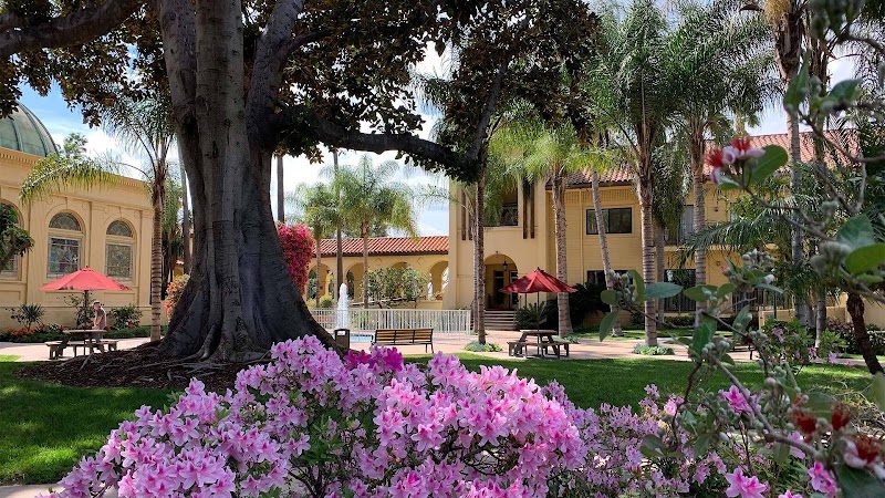 HOLLENBECK PALMS nursing home in LOS ANGELES, CA - Photo 5 of 10