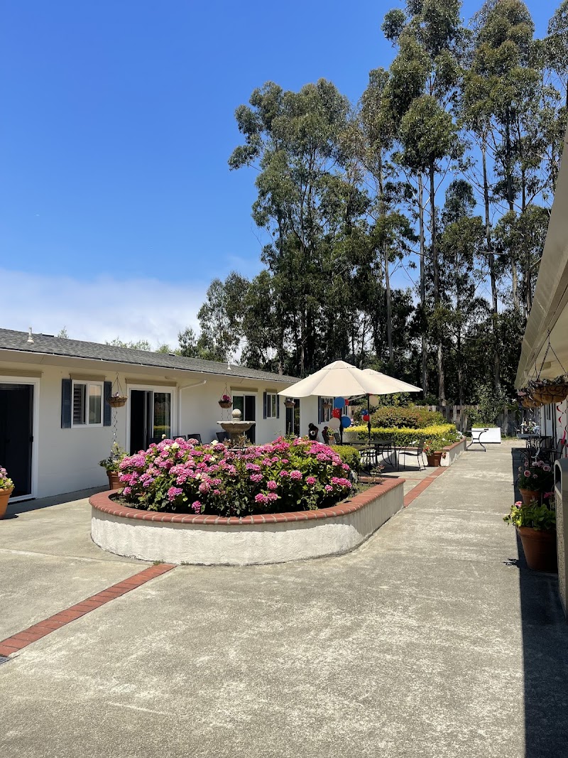 LINDA MAR CARE CENTER nursing home in PACIFICA, CA - Photo 1 of 8