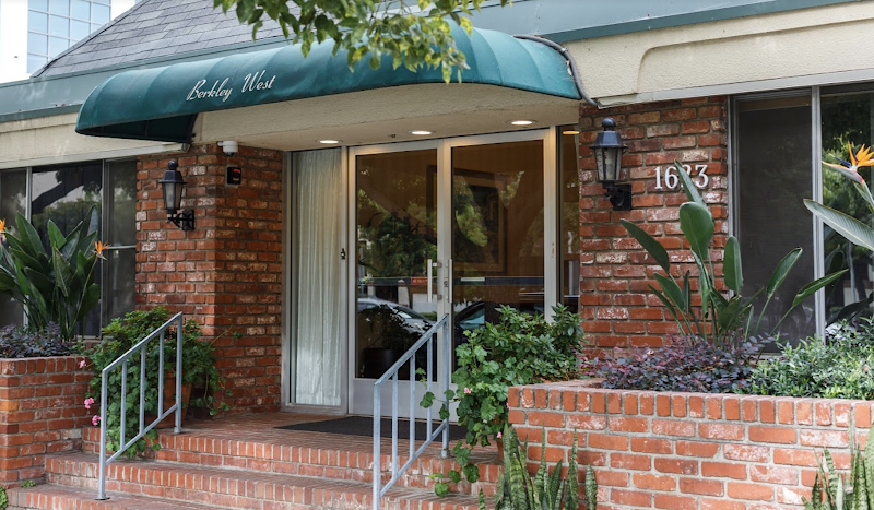 BERKLEY WEST HEALTHCARE CENTER nursing home in SANTA MONICA, CA - Photo 2 of 5