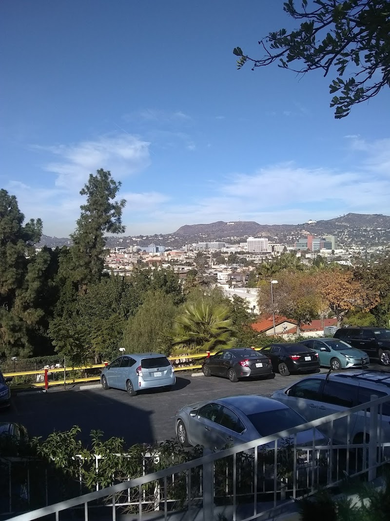 GARDEN CREST REHABILITATION CENTER nursing home in LOS ANGELES, CA - Photo 2 of 5