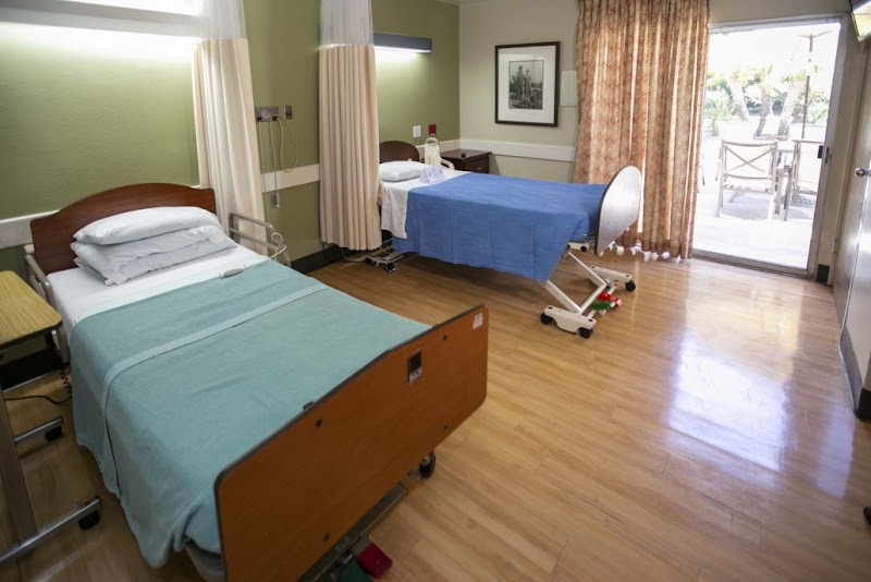 LEMON GROVE CARE AND REHABILITATION CENTER nursing home in LEMON GROVE, CA - Photo 3 of 10