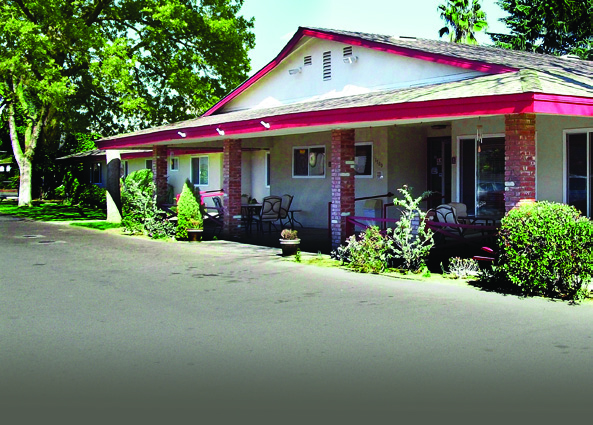 GOLDEN MADERA CARE CENTER nursing home in MADERA, CA - Photo 2 of 10
