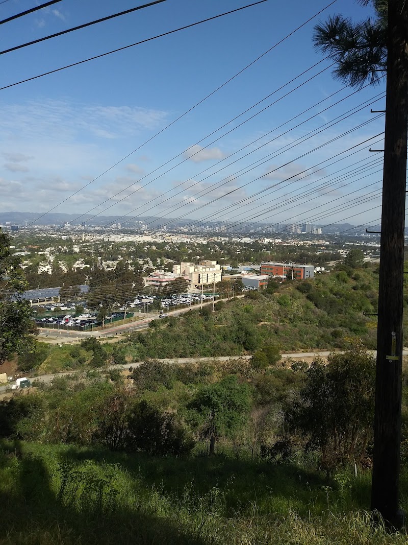 MARYCREST MANOR nursing home in CULVER CITY, CA - Photo 5 of 7