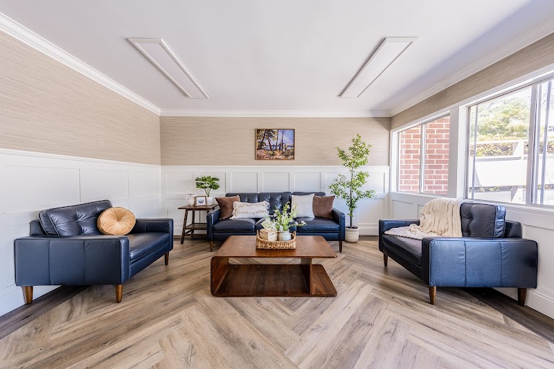 OAKLAND HEALTHCARE & WELLNESS CENTER nursing home in OAKLAND, CA - Photo 3 of 10