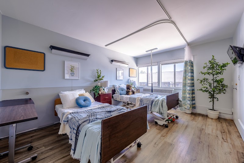 OAKLAND HEALTHCARE & WELLNESS CENTER nursing home in OAKLAND, CA - Photo 5 of 10