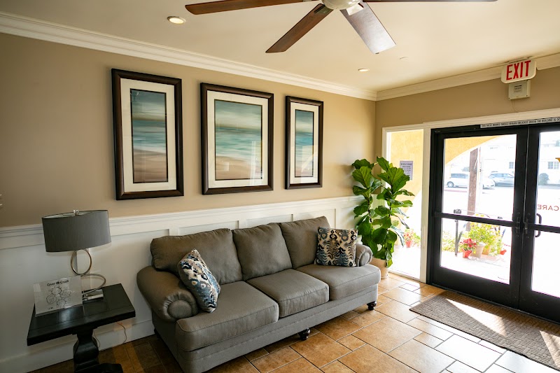 VICTORIA HEALTHCARE AND REHABILITATION CENTER nursing home in COSTA MESA, CA - Photo 2 of 10