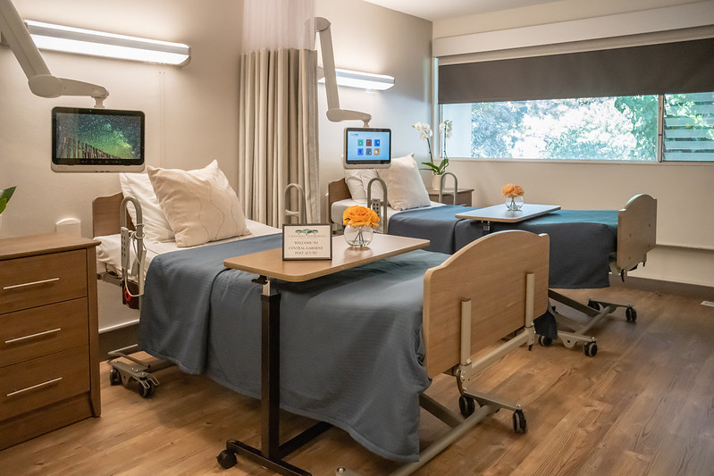 CENTRAL GARDENS POST ACUTE nursing home in SAN FRANCISCO, CA - Photo 3 of 10