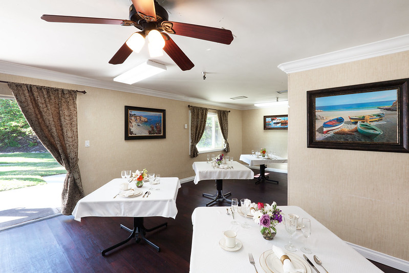 UNIVERSITY CARE CENTER nursing home in SAN DIEGO, CA - Photo 5 of 10