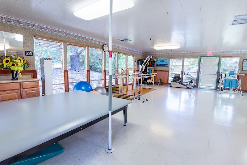 WINDSOR EL CAMINO CARE CENTER nursing home in CARMICHAEL, CA - Photo 5 of 5