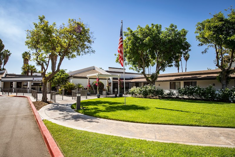 COMMUNITY CARE AND REHABILITATION CENTER nursing home in RIVERSIDE, CA - Photo 4 of 5