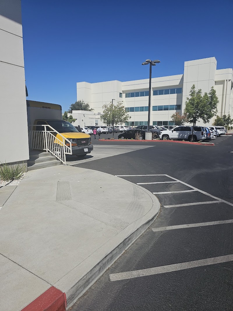 HAZEL HAWKINS MEMORIAL HOSPITAL D/P SNF nursing home in HOLLISTER, CA - Photo 2 of 8