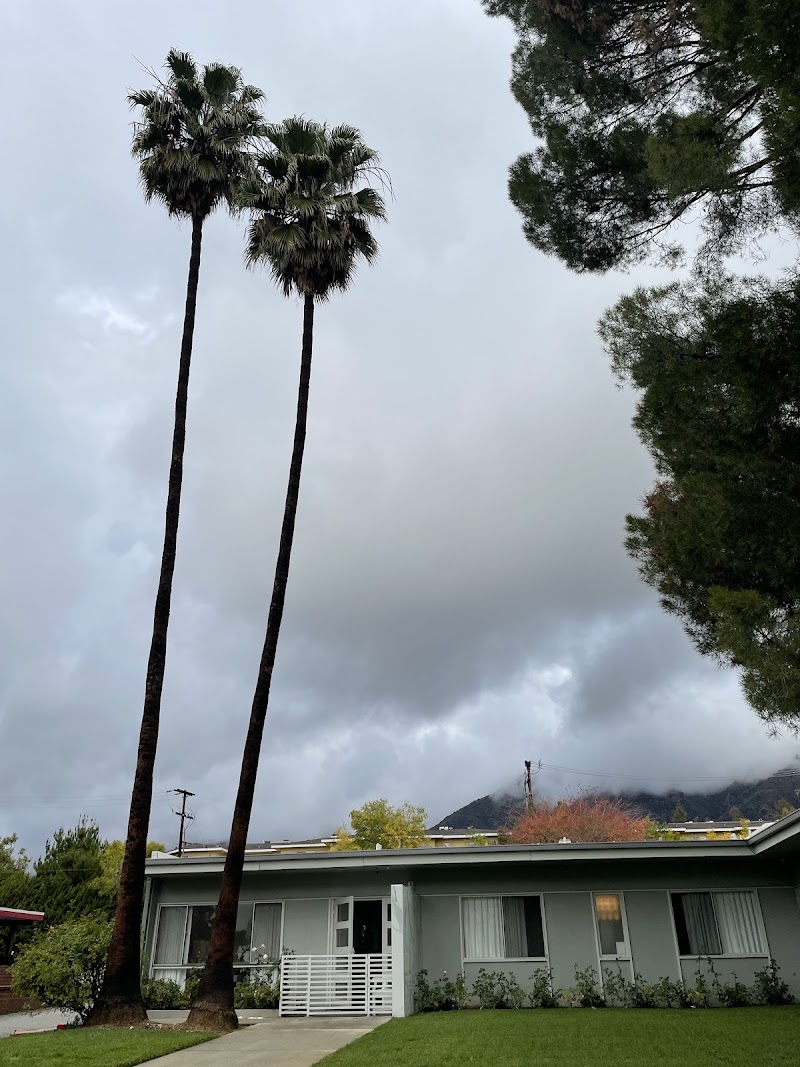 TWO PALMS CARE CENTER nursing home in PASADENA, CA - Photo 4 of 5