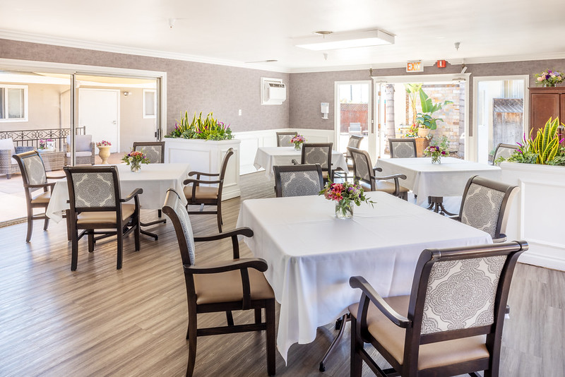 LA MESA HEALTHCARE CENTER nursing home in LA MESA, CA - Photo 3 of 10