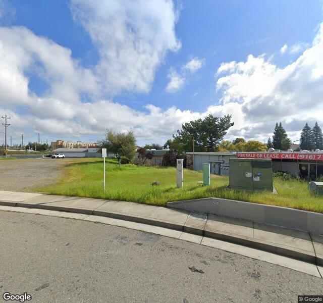 OAK RIDGE HEALTHCARE CENTER nursing home in ROSEVILLE, CA - Photo 2 of 2