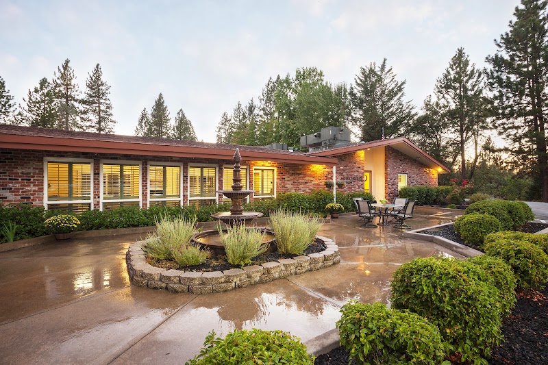 THE PINES AT PLACERVILLE HEALTHCARE CENTER nursing home in PLACERVILLE, CA - Photo 2 of 5