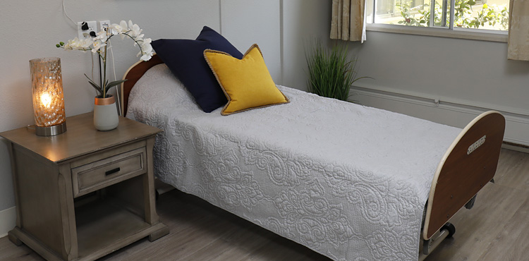 REDDING POST ACUTE nursing home in REDDING, CA - Photo 4 of 10