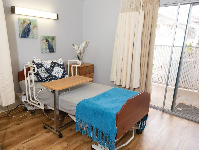 REDDING POST ACUTE nursing home in REDDING, CA - Photo 5 of 10