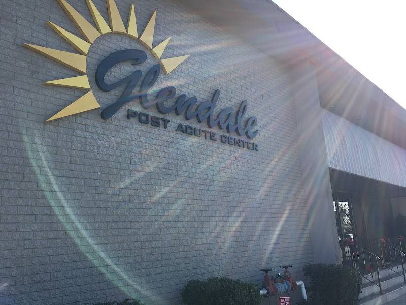 GLENDALE POST ACUTE CENTER nursing home in GLENDALE, CA - Photo 3 of 5