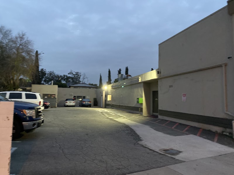 GLENDALE POST ACUTE CENTER nursing home in GLENDALE, CA - Photo 4 of 5