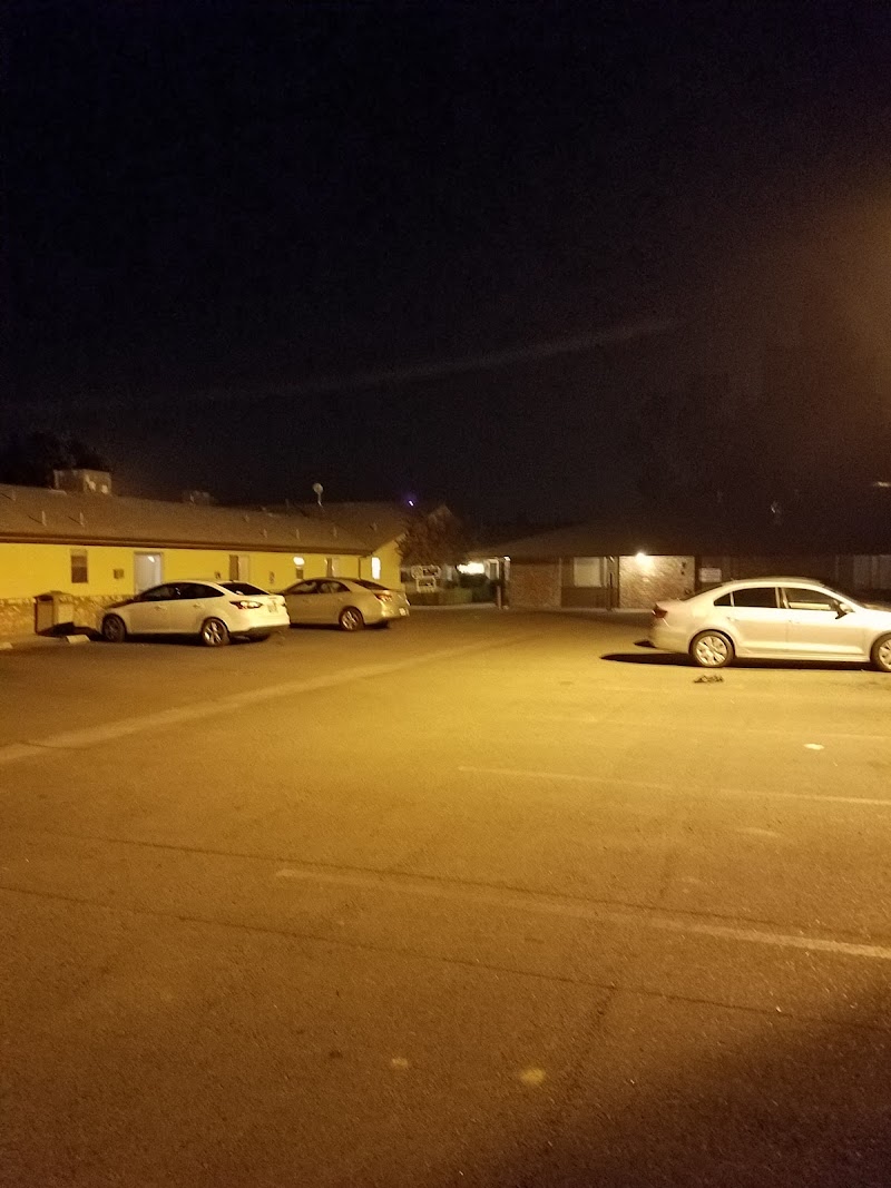 SEQUOIA TRANSITIONAL CARE nursing home in PORTERVILLE, CA - Photo 5 of 9