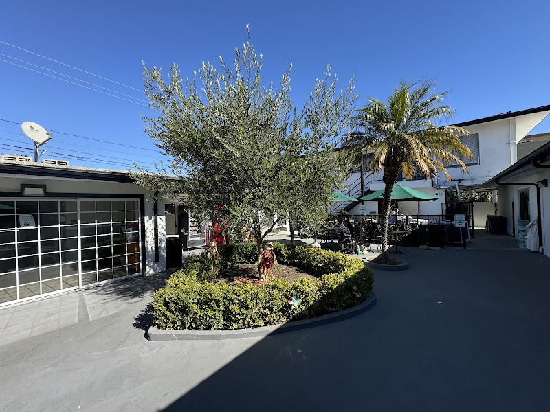 BAY CREST CARE CENTER nursing home in TORRANCE, CA - Photo 2 of 5