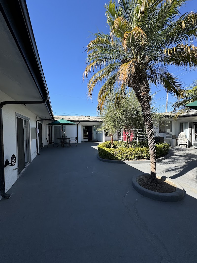 BAY CREST CARE CENTER nursing home in TORRANCE, CA - Photo 5 of 5