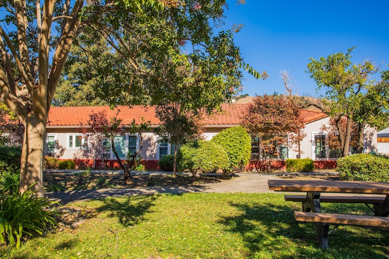 NILES CANYON POST ACUTE nursing home in FREMONT, CA - Photo 3 of 10