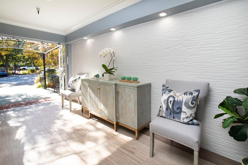 NILES CANYON POST ACUTE nursing home in FREMONT, CA - Photo 4 of 10