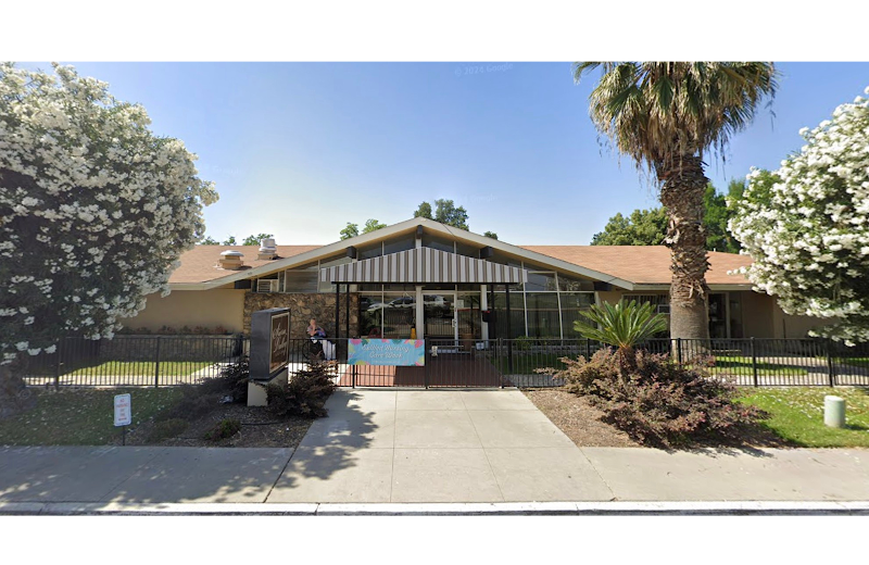 SIERRA VALLEY REHAB CENTER nursing home in PORTERVILLE, CA - Photo 2 of 5