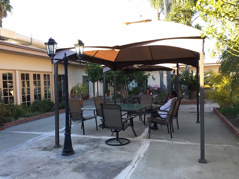 BUENA PARK NURSING CENTER nursing home in BUENA PARK, CA - Photo 4 of 5