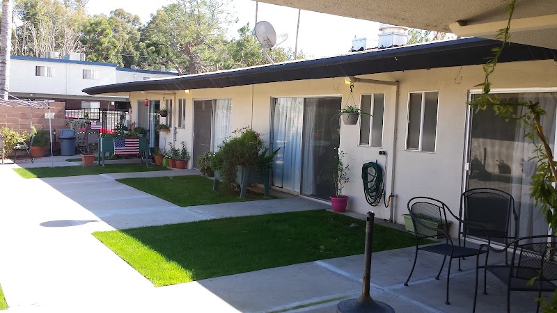 PARKVIEW JULIAN HEALTHCARE CENTER nursing home in BAKERSFIELD, CA - Photo 4 of 5