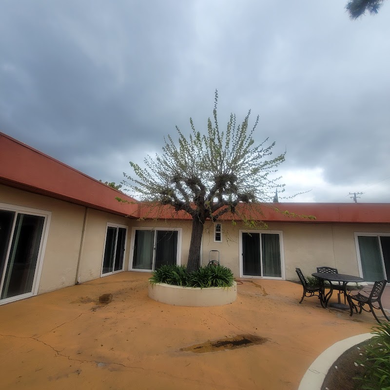 HEALTHCARE CENTER OF ORANGE COUNTY nursing home in BUENA PARK, CA - Photo 4 of 5