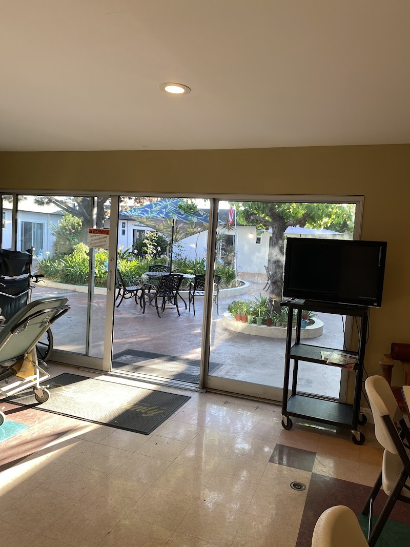 HEALTHCARE CENTER OF ORANGE COUNTY nursing home in BUENA PARK, CA - Photo 5 of 5