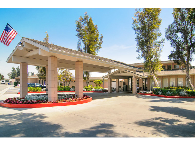 SUNNY HILLS POST ACUTE nursing home in LA MIRADA, CA - Photo 2 of 5