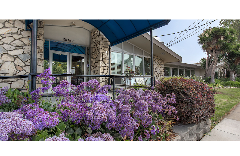 SALINAS VALLEY POST ACUTE nursing home in SALINAS, CA - Photo 2 of 5