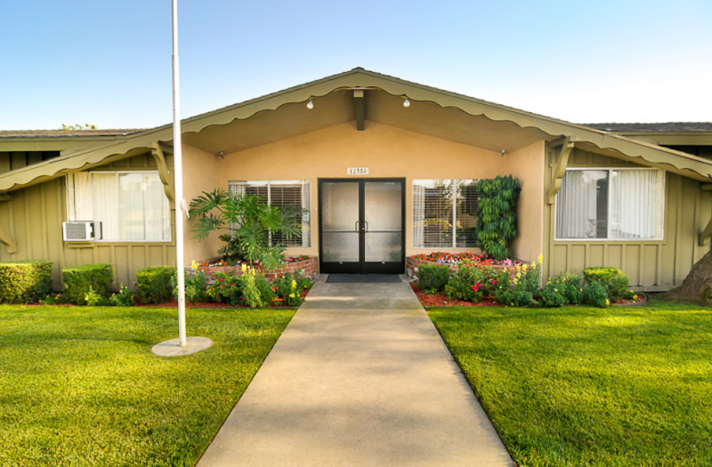 COTTAGE CREST POST ACUTE nursing home in NORWALK, CA - Photo 2 of 5