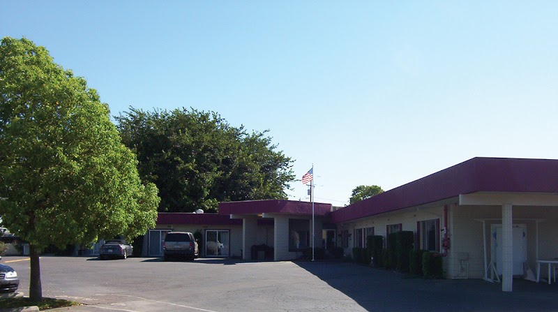 SAN LUIS CARE CENTER nursing home in NEWMAN, CA - Photo 2 of 5