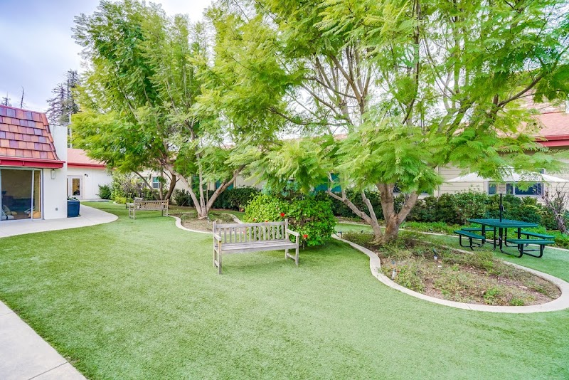 LEISURE GLEN POST ACUTE CARE CENTER nursing home in GLENDALE, CA - Photo 5 of 10