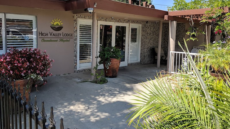 HIGH VALLEY LODGE nursing home in SUNLAND, CA - Photo 2 of 8