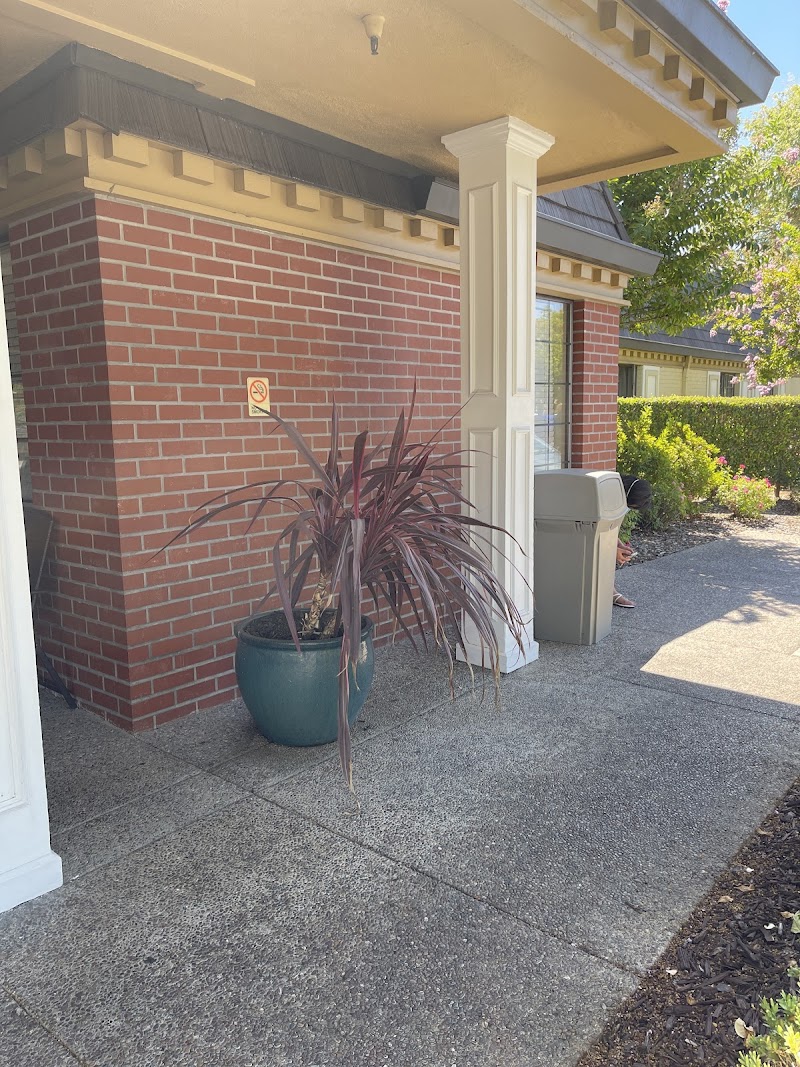 PLUM TREE CARE CENTER nursing home in SAN JOSE, CA - Photo 2 of 10