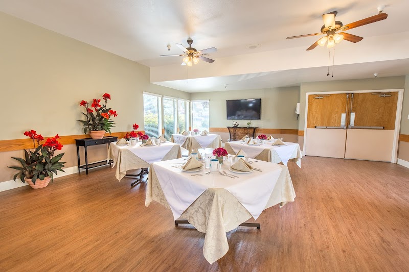 WINDSOR SKYLINE CARE CENTER nursing home in SALINAS, CA - Photo 2 of 5