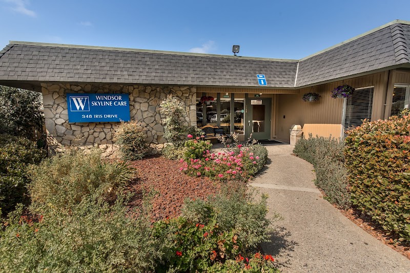 WINDSOR SKYLINE CARE CENTER nursing home in SALINAS, CA - Photo 3 of 5