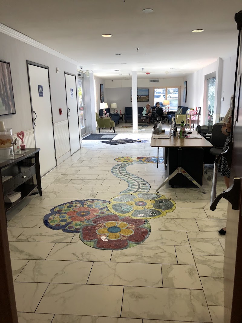 COMMUNITY CARE CENTER nursing home in LA MESA, CA - Photo 5 of 10