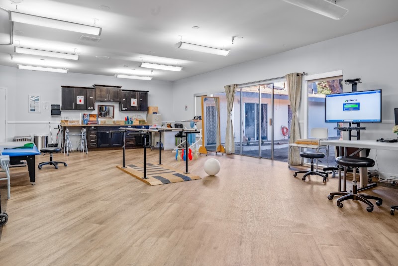 HAYWARD HEALTHCARE & WELLNESS CENTER nursing home in HAYWARD, CA - Photo 3 of 5