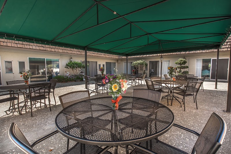 Country Drive Post Acute nursing home in FREMONT, CA - Photo 5 of 10