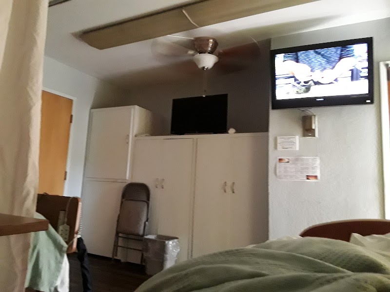 RIVER BEND NURSING CENTER nursing home in WEST SACRAMENTO, CA - Photo 2 of 5