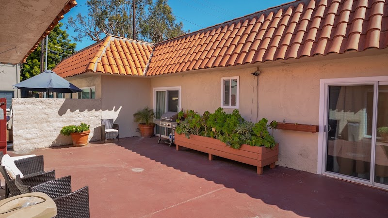 BROADWAY BY THE SEA nursing home in LONG BEACH, CA - Photo 3 of 5