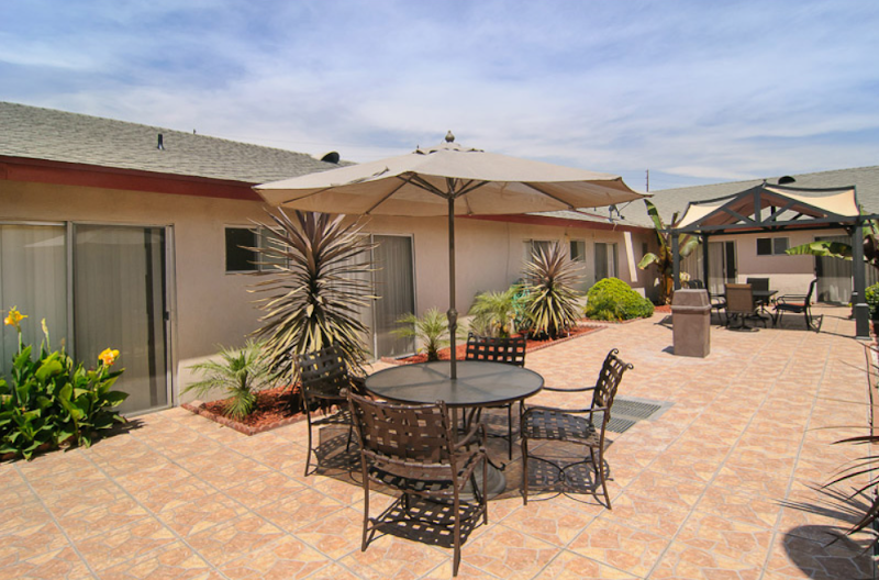 VILLA DEL SOL POST ACUTE nursing home in BELLFLOWER, CA - Photo 4 of 5