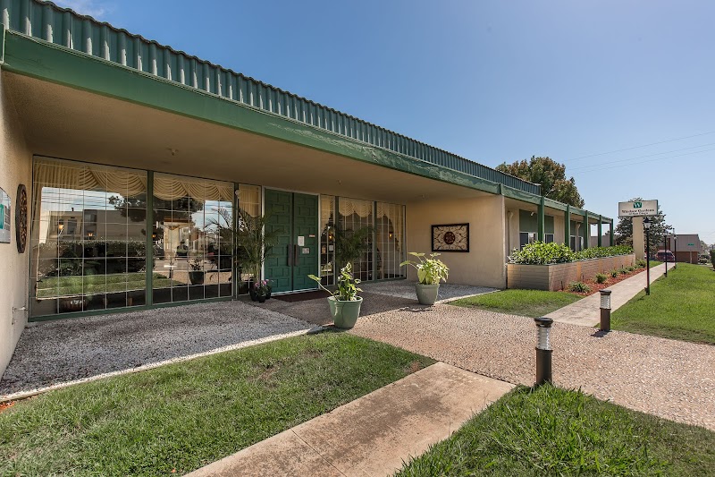 WINDSOR GARDENS CONV CENTER OF SAN DIEGO nursing home in NATIONAL CITY, CA - Photo 2 of 10