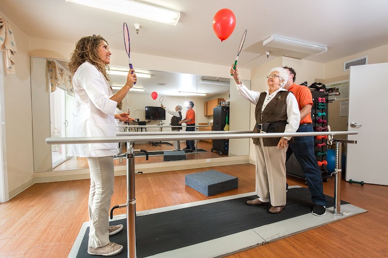 WINDSOR MONTEREY CARE CENTER nursing home in MONTEREY, CA - Photo 2 of 5